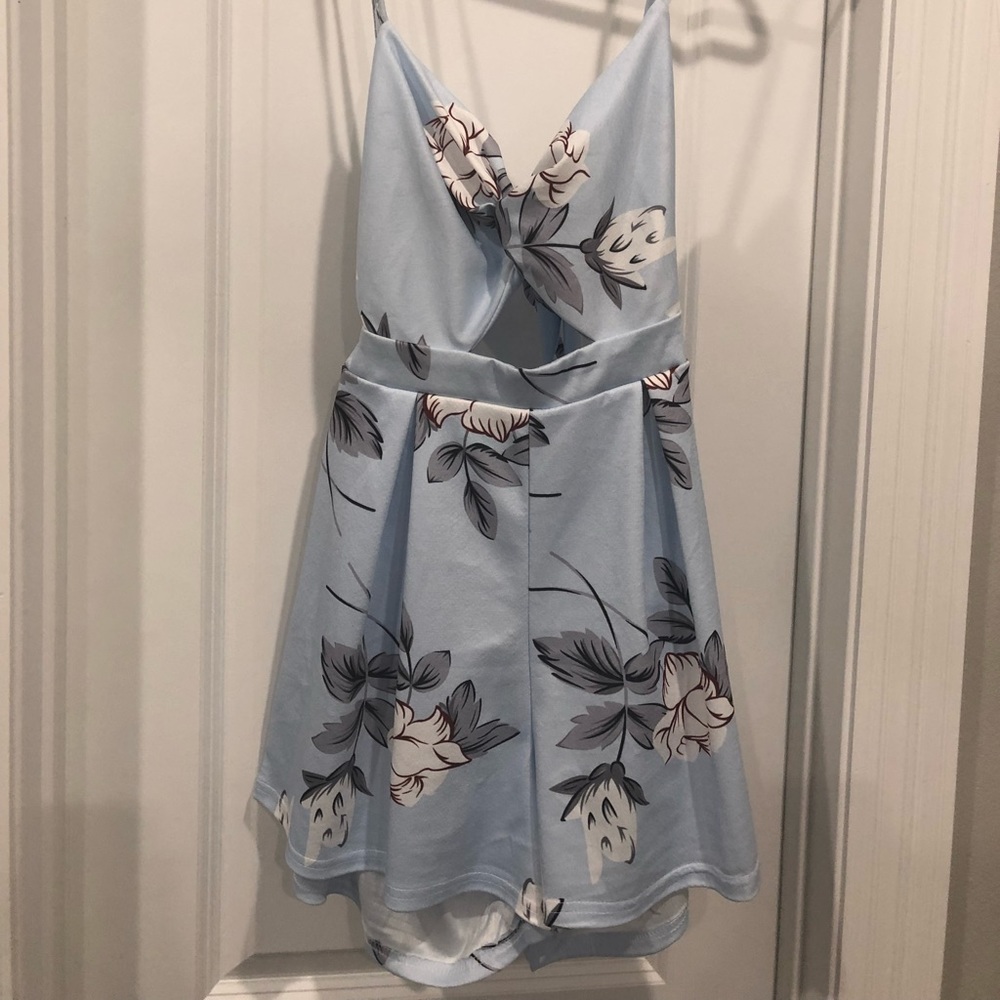 NWT Floral Romper Size M